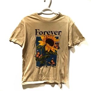 Selling a T-Shirt that didn’t fit me and also couldn’t return.